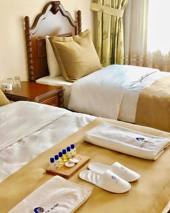 Hotel Bueyuek Levent Истанбул Екстериор снимка